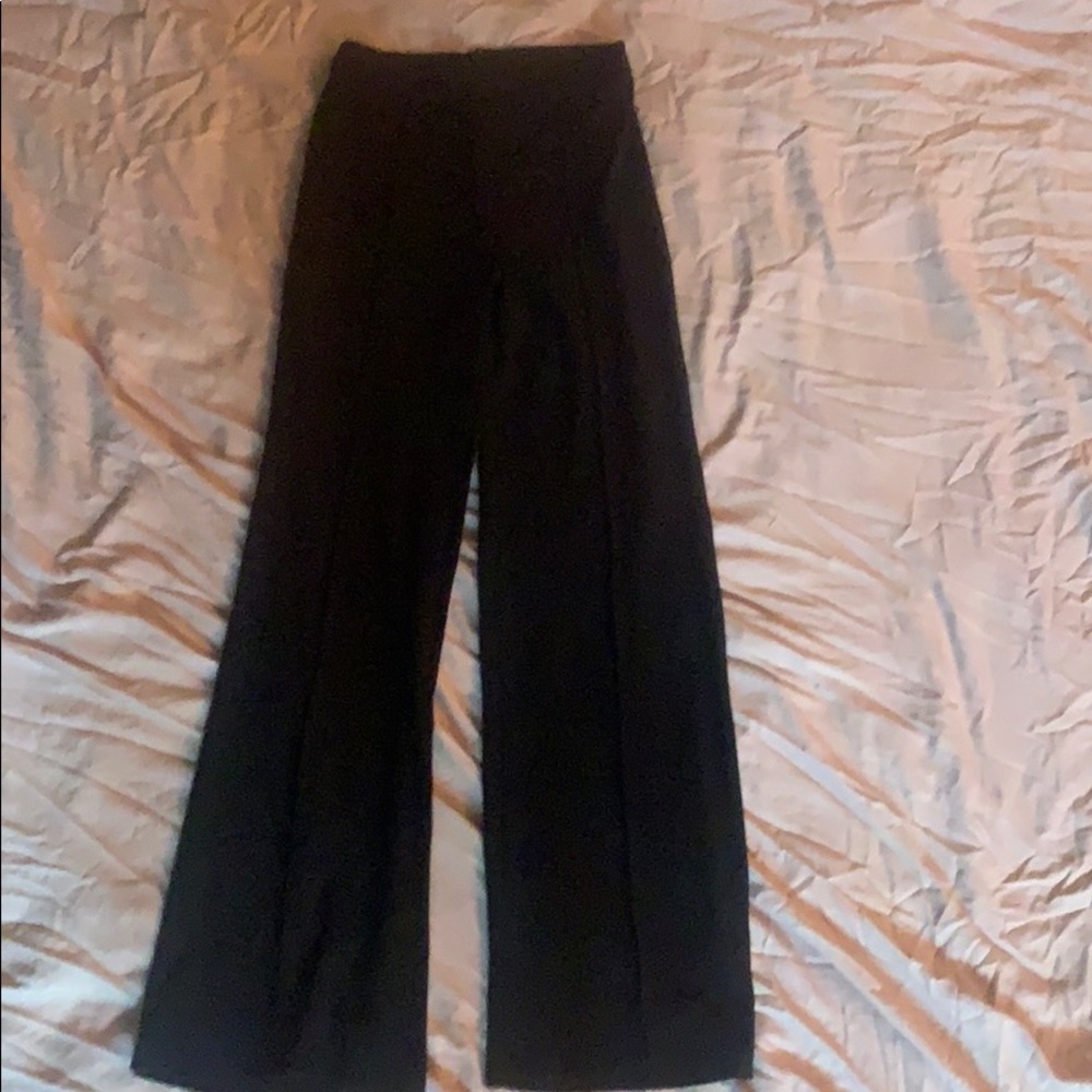 Dress pants, Stretch material